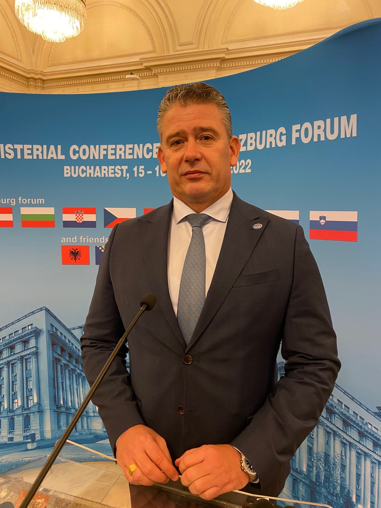 Roman Mikulec na rokovaní Salzburského fóra v Bukurešti