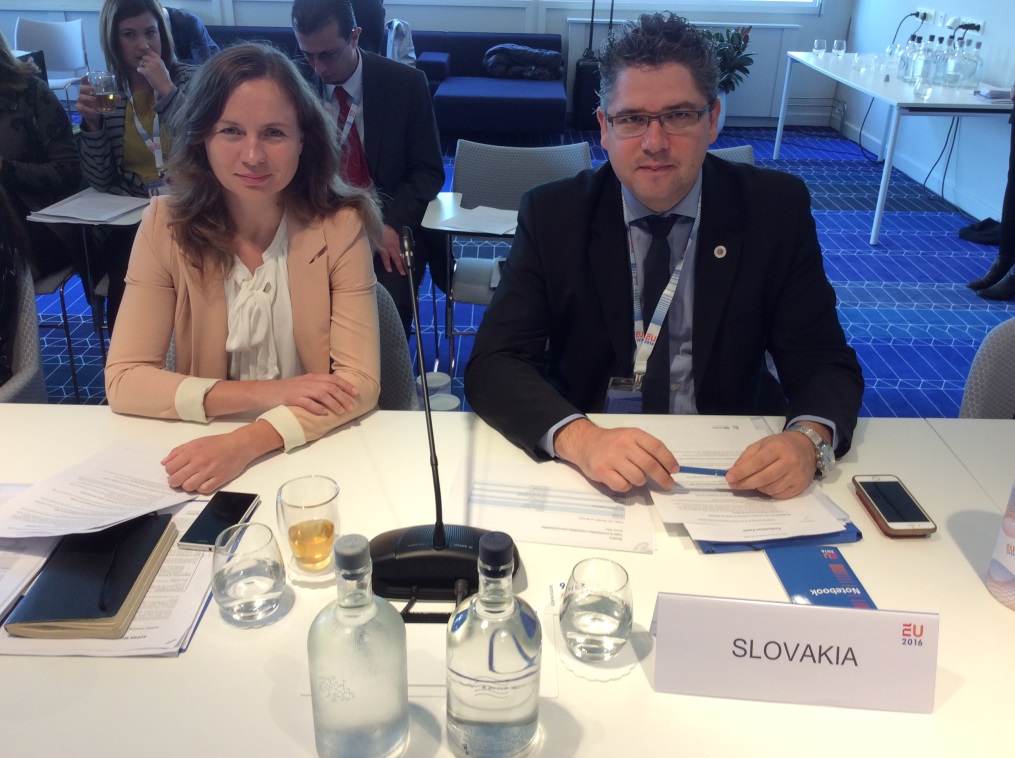 Monika Filipová a Adrián Jenčo na amsterdamskom rokovaní EUPAN