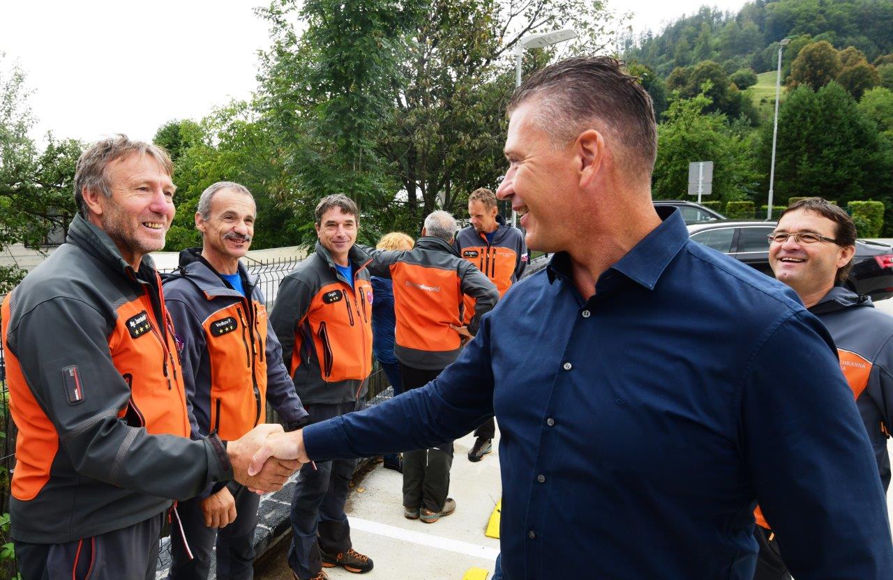 Minister s horskými záchranármi v Bystrej