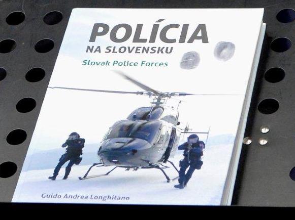 policia-na-slovensku-ilustr